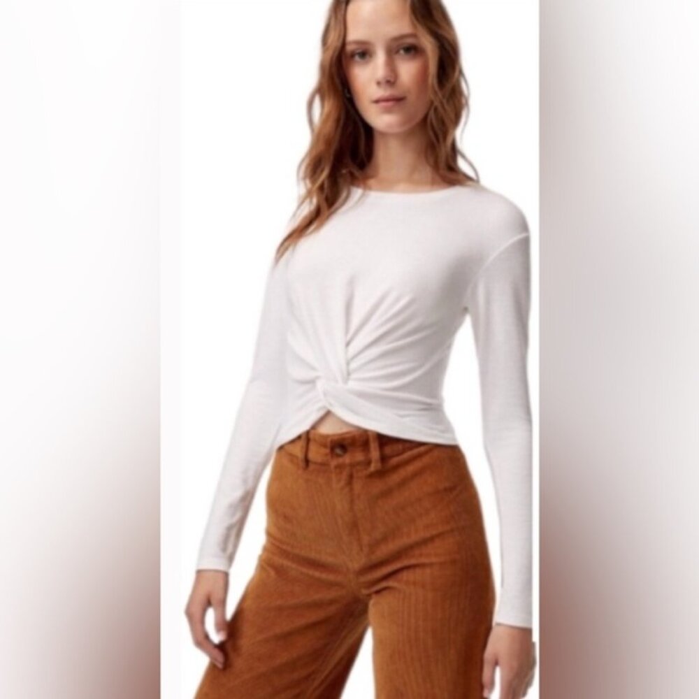 Aritzia Wilfred Free Ortiz Cropped Long Sleeve Red EUC - Picture 2 of 6